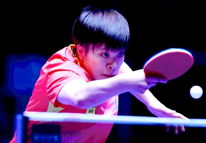 断调整了球 断调整了球