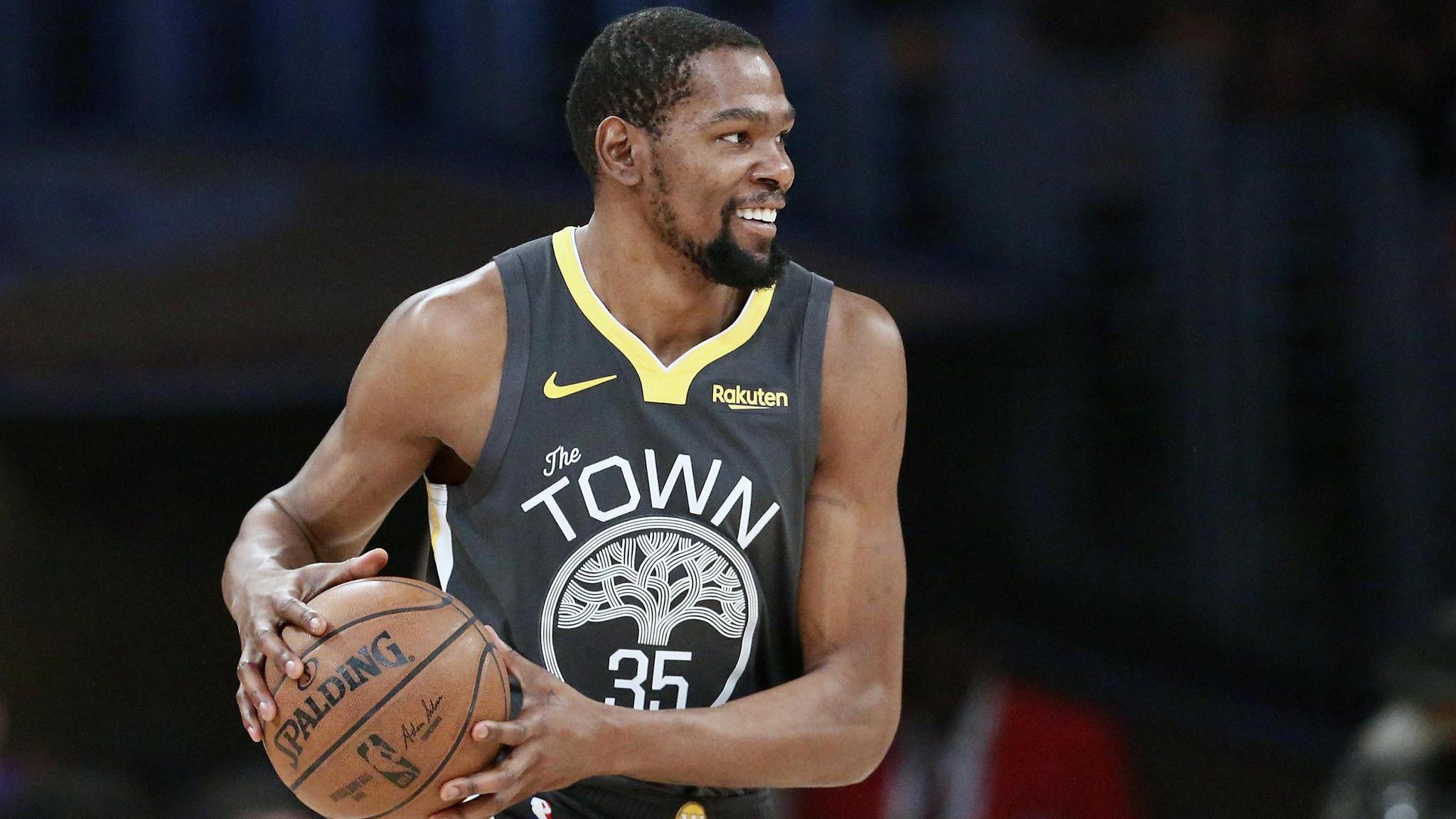 动在当地的 动在当地的