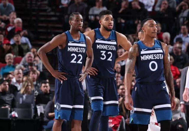 主场回暖V 主场回暖V